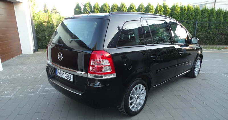 Opel Zafira cena 34900 przebieg: 114000, rok produkcji 2014 z Września małe 172